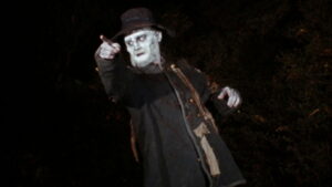 Curse of the Screaming Dead