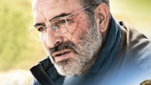 On the Wandering Paths