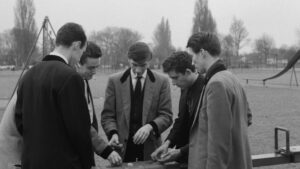 Friends and Neighbours