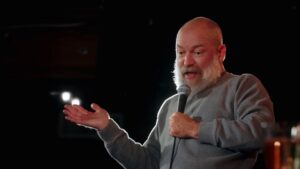Kyle Kinane: Dirt Nap