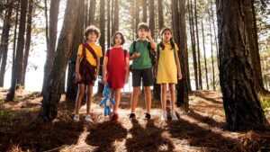 Monica and Friends: Bonds