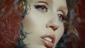 Miley Cyrus: Something Beautiful