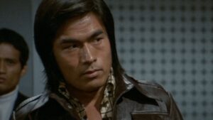 Sister Street Fighter: Hanging by a Thread