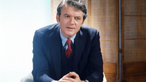 The Bold Ones: The Senator