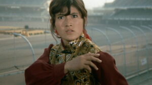 Sister Street Fighter: Hanging by a Thread