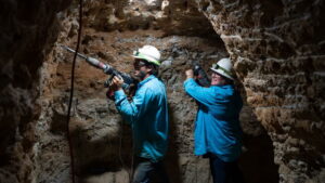 Gem Hunters Down Under