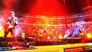 U2: iNNOCENCE + eXPERIENCE Live in Paris