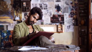 Farzi (2023)