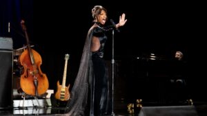 Whitney Houston: I Wanna Dance with Somebody