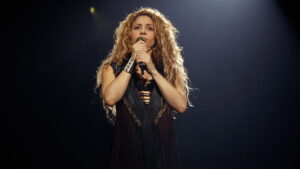 Shakira In Concert: El Dorado World Tour
